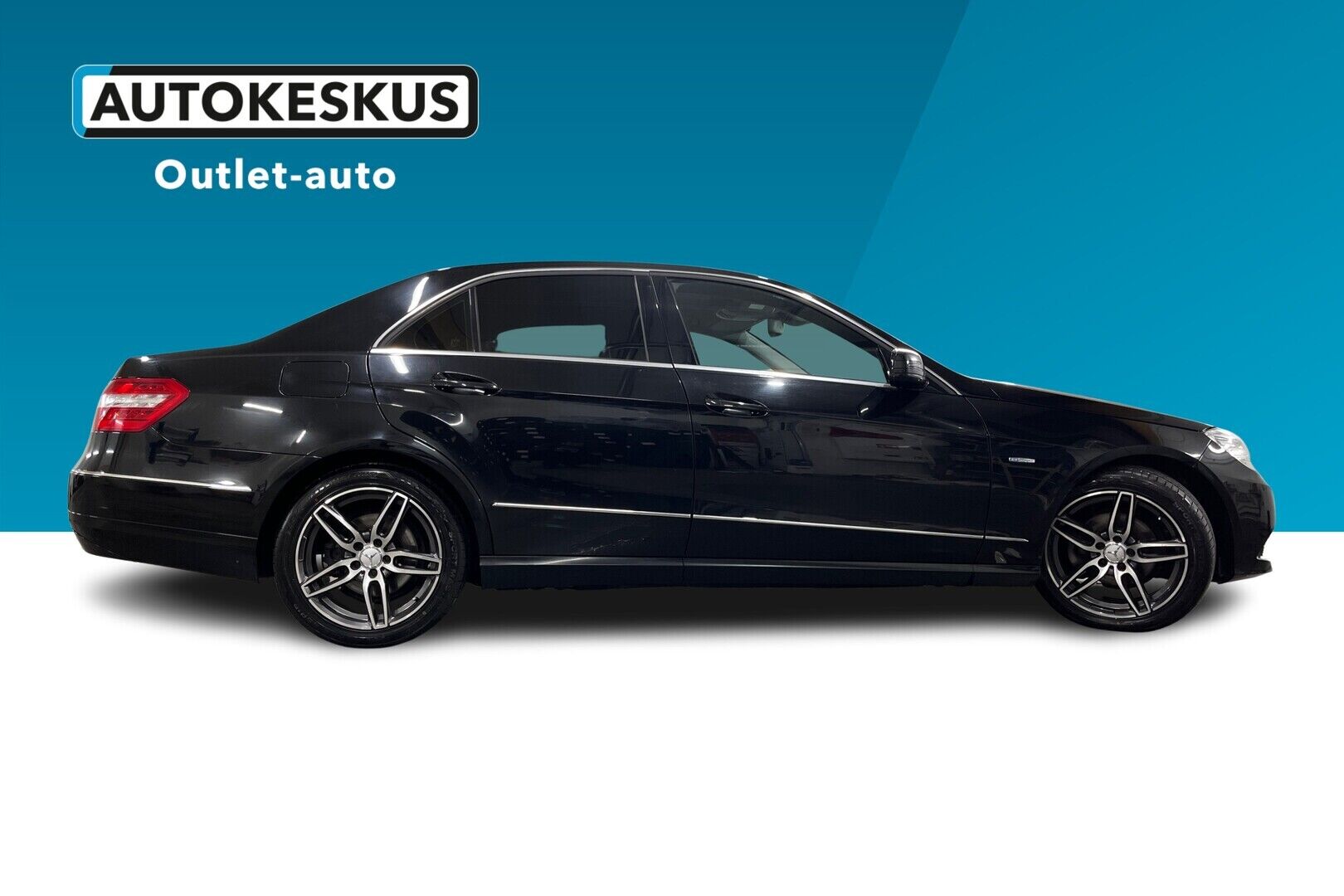 Mercedes-Benz E iso kuva 11