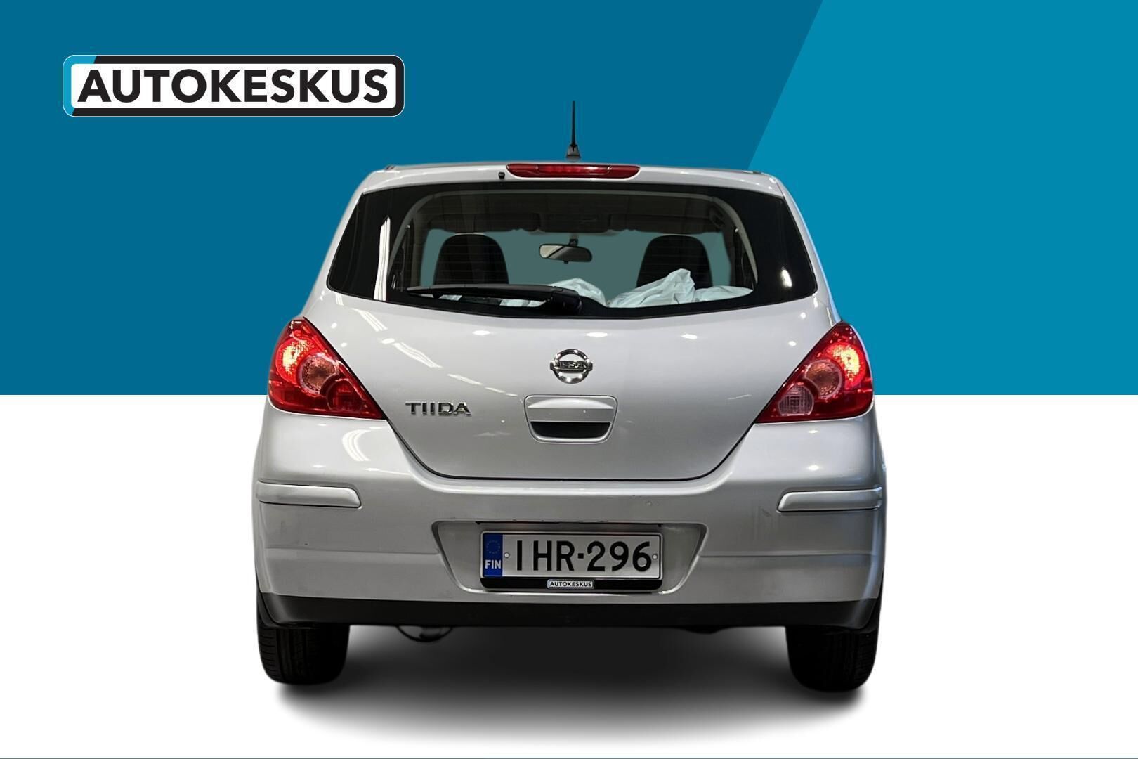 Nissan Tiida iso kuva 5