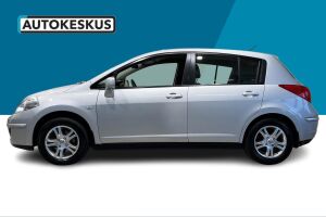 Nissan Tiida esikatselu 5