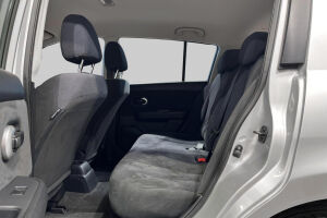 Nissan Tiida esikatselu 7