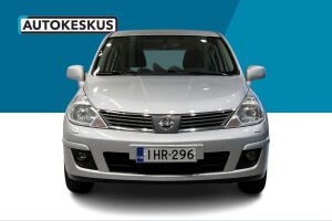 Nissan Tiida esikatselu 2