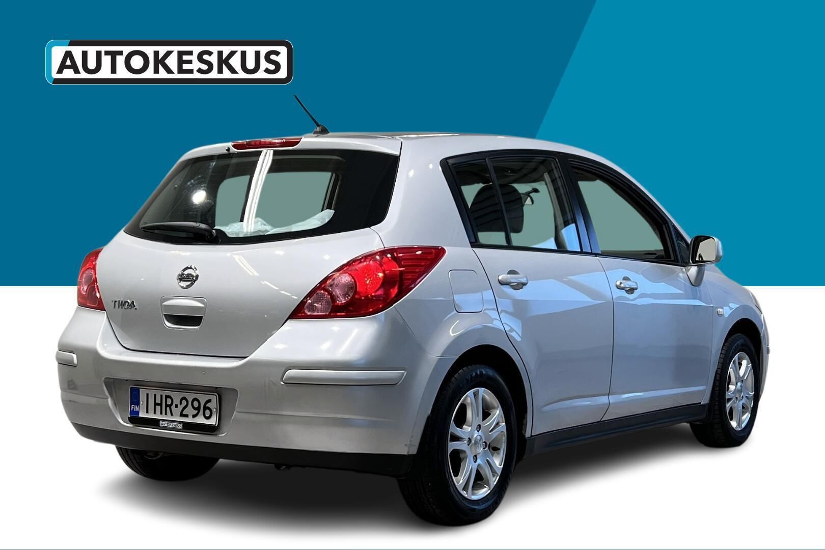 Nissan Tiida iso kuva 4