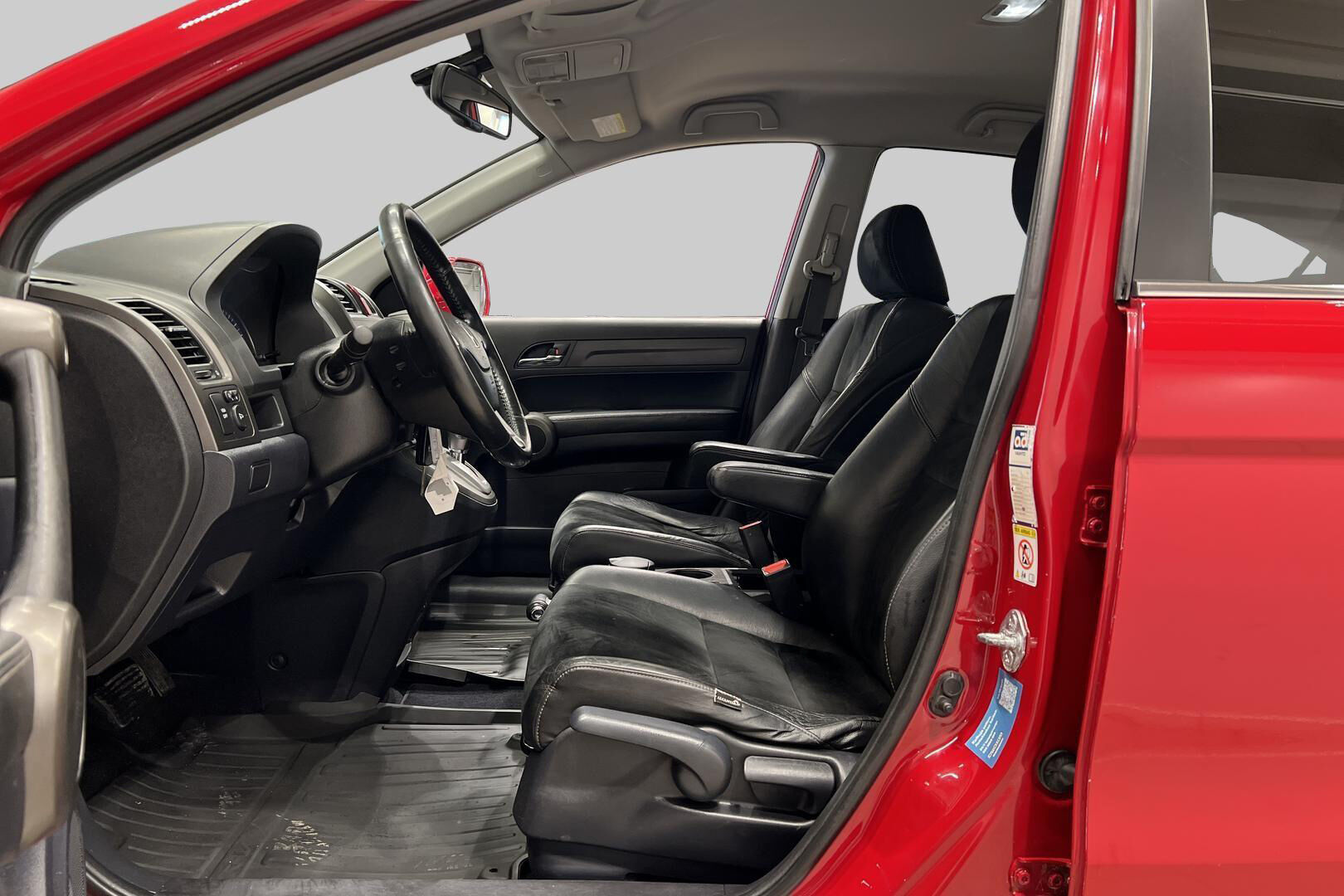 Honda CR-V iso kuva 9