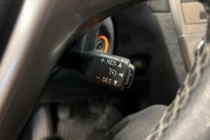 Toyota Avensis esikatselu 21