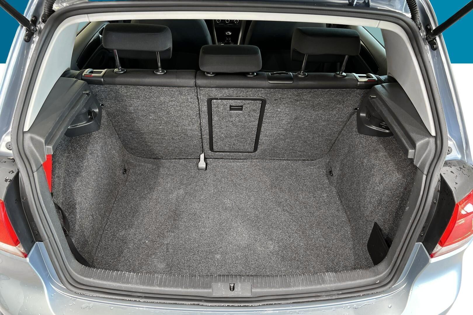 Volkswagen Golf iso kuva 11