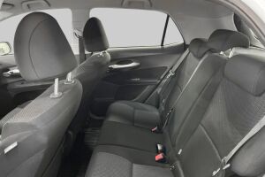 Toyota Auris esikatselu 10