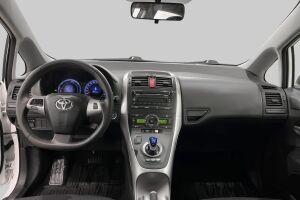 Toyota Auris esikatselu 11