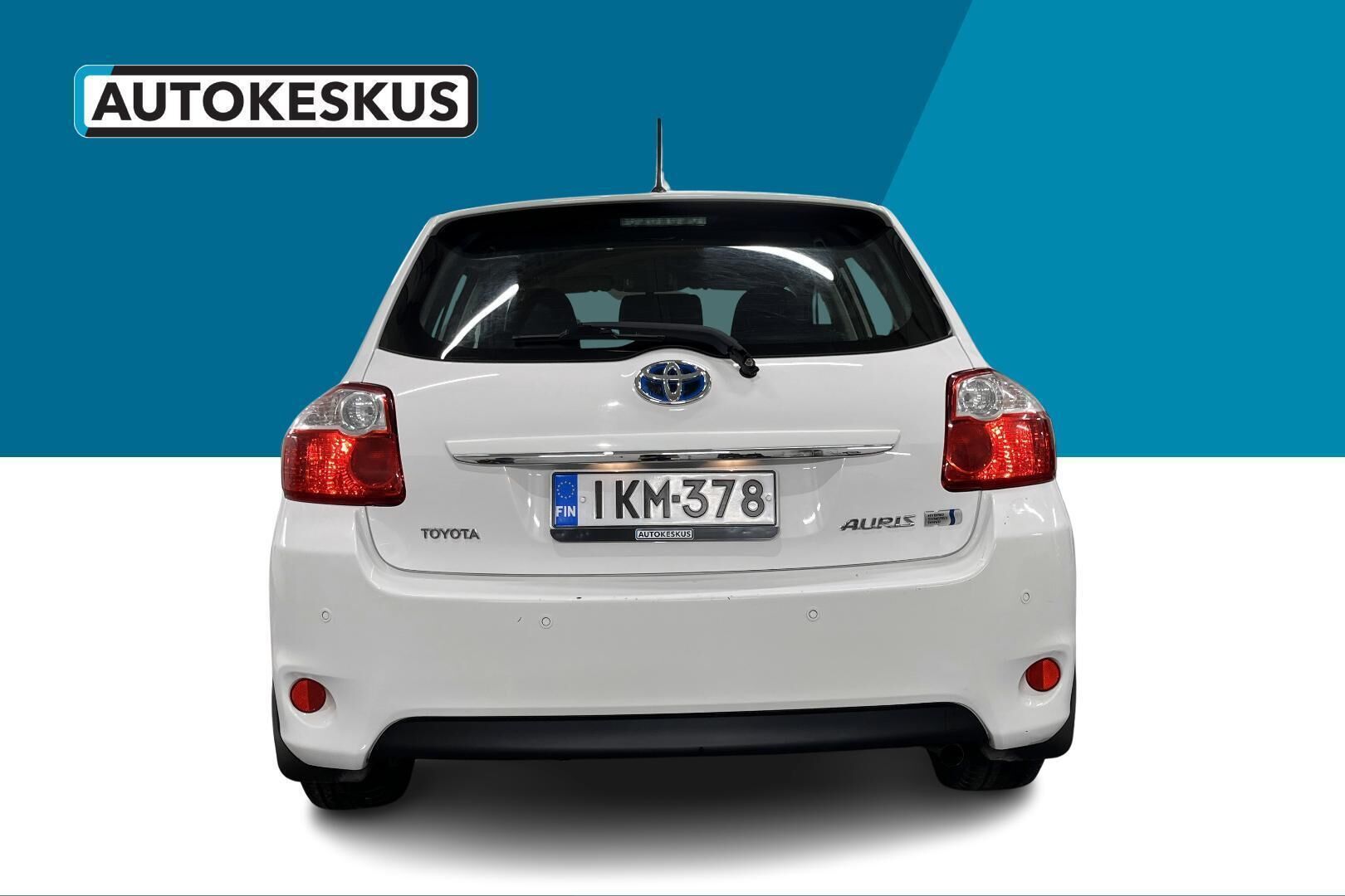 Toyota Auris iso kuva 6