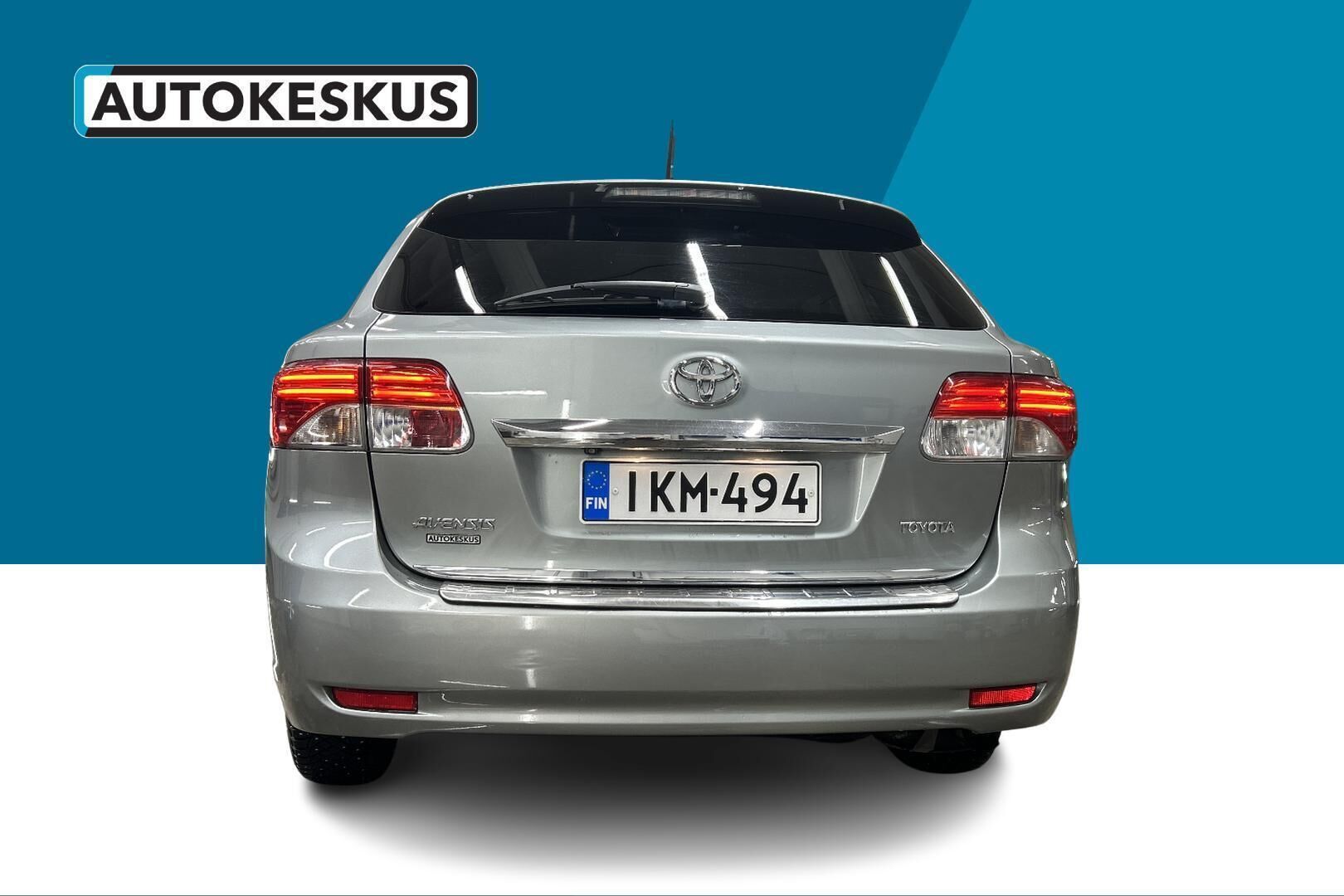 Toyota Avensis iso kuva 17