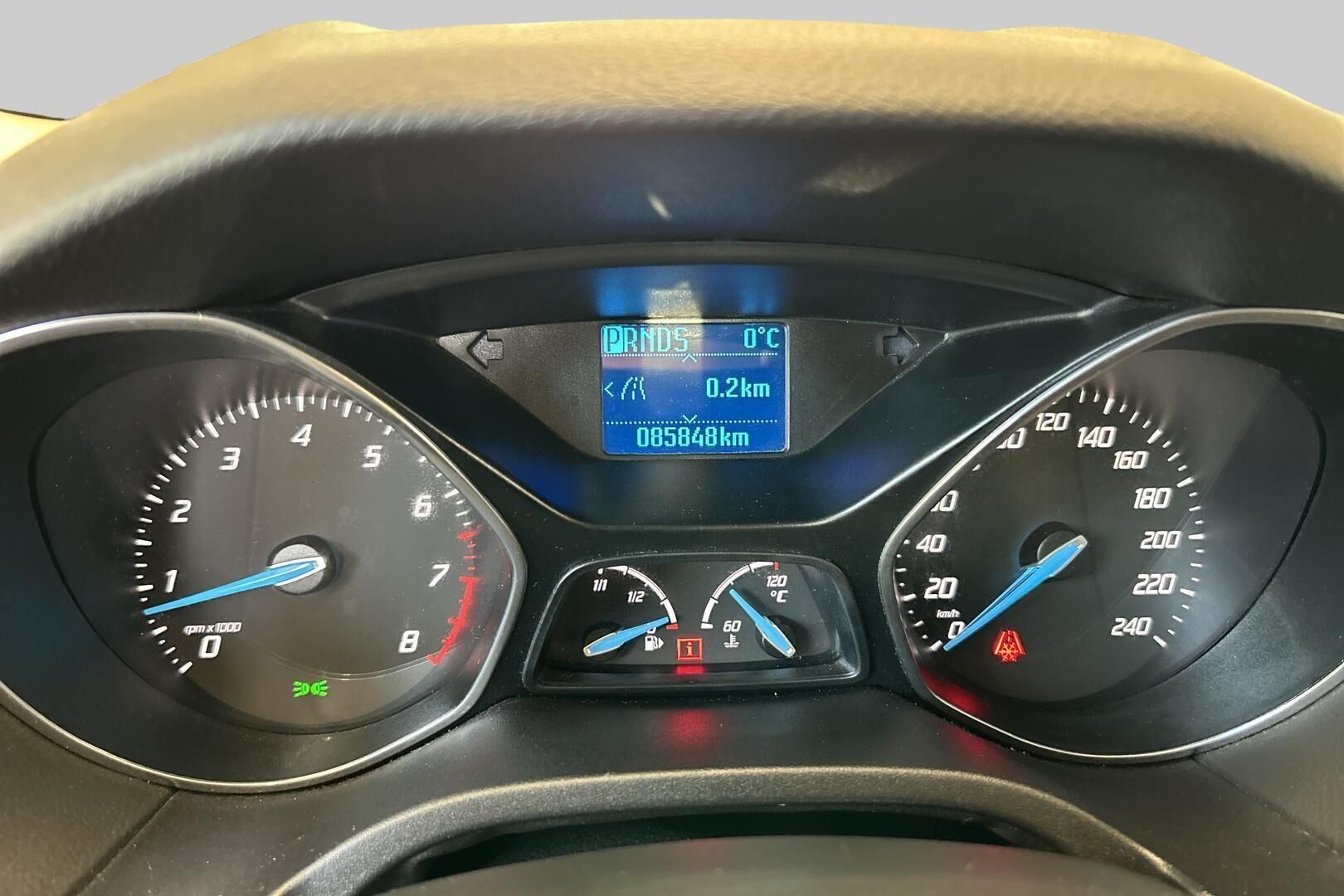 Ford Focus iso kuva 13