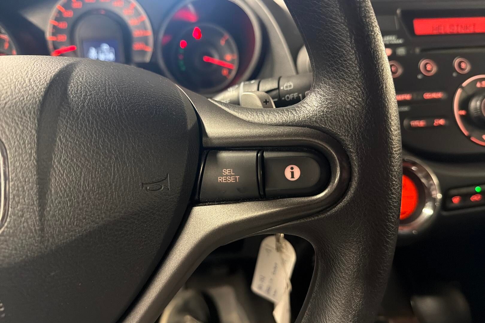 Honda Jazz iso kuva 16