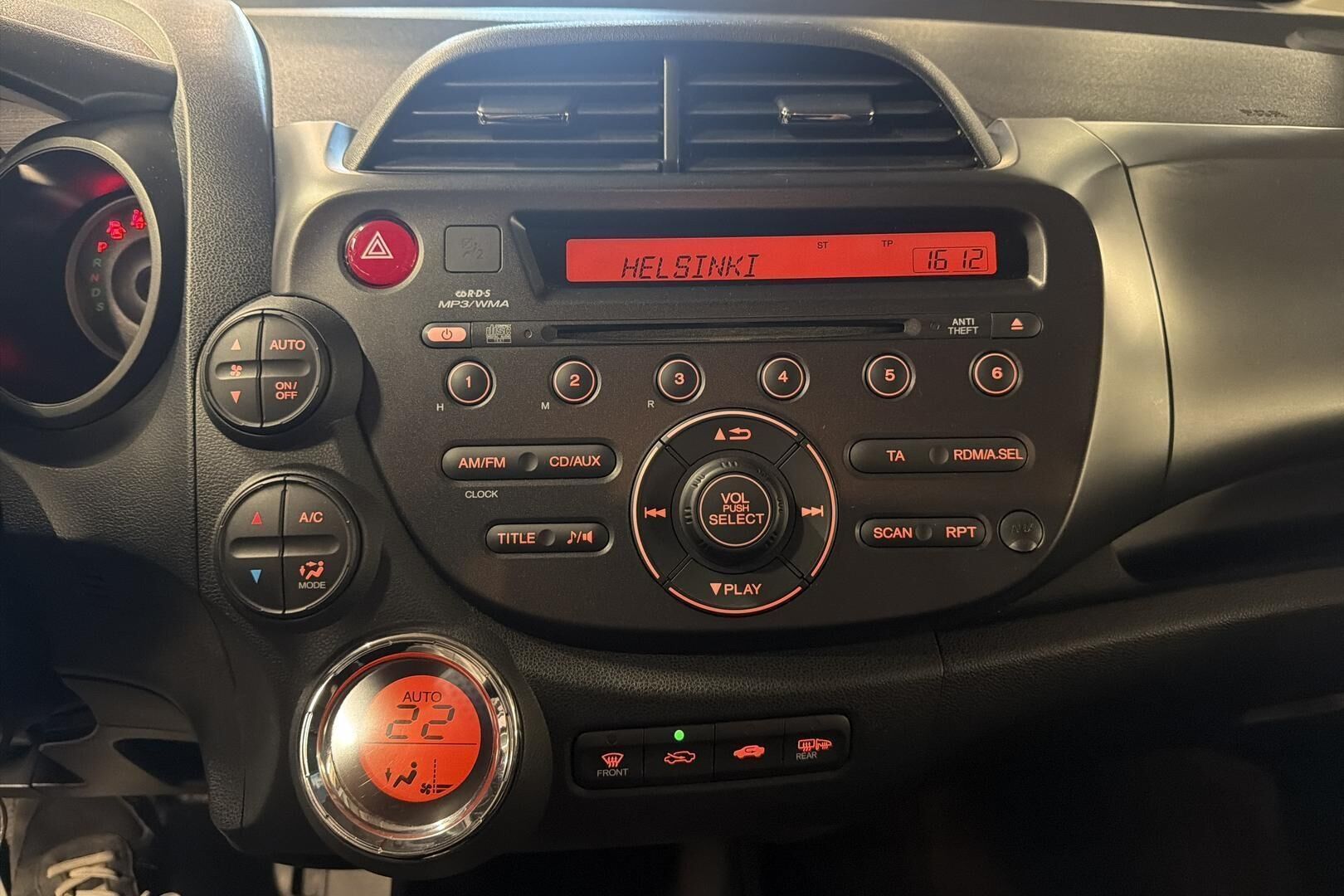 Honda Jazz iso kuva 21