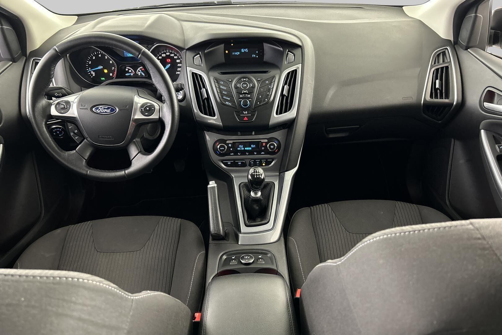 Ford Focus iso kuva 10