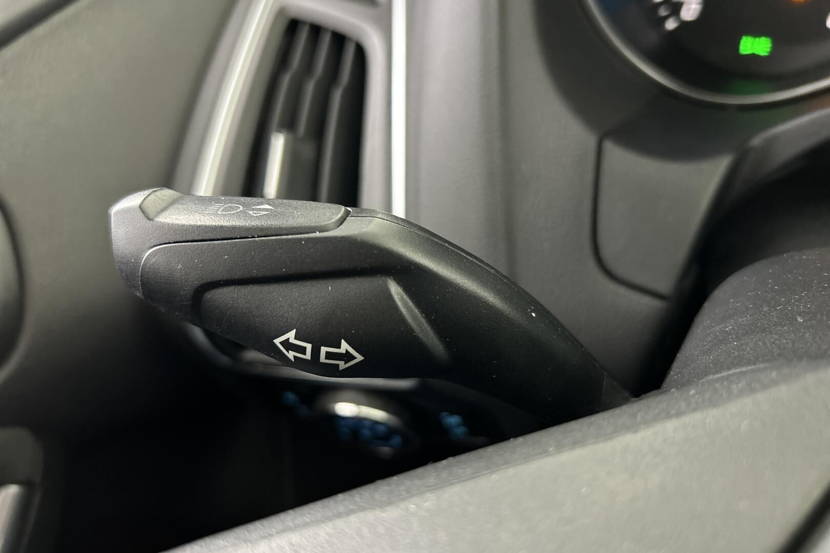 Ford Focus iso kuva 17