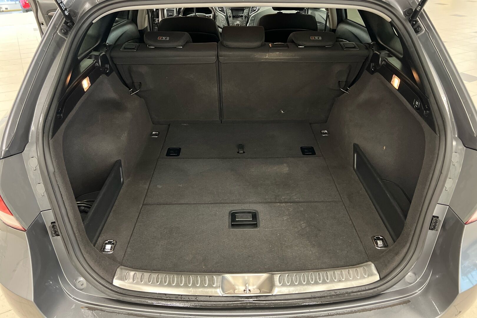 Hyundai i40 Wagon iso kuva 9