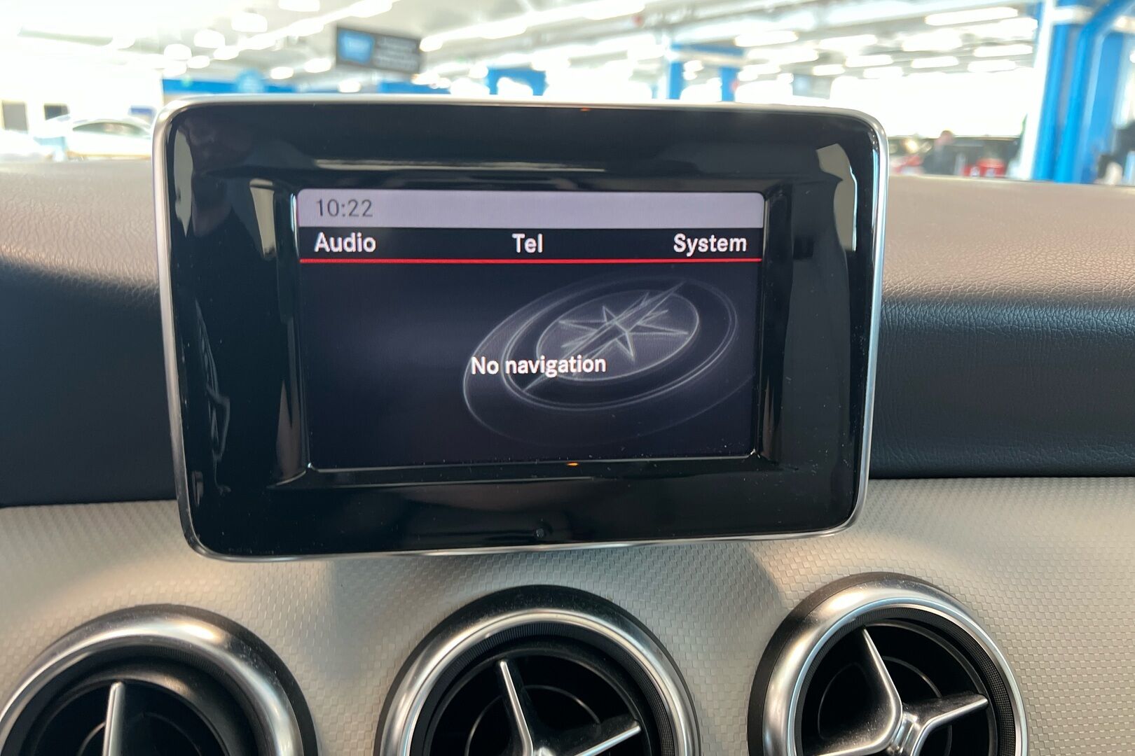 Mercedes-Benz A iso kuva 14