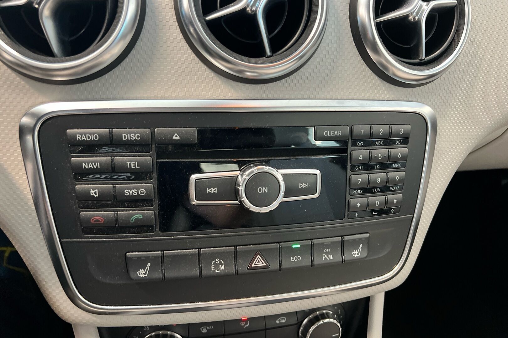 Mercedes-Benz A iso kuva 15
