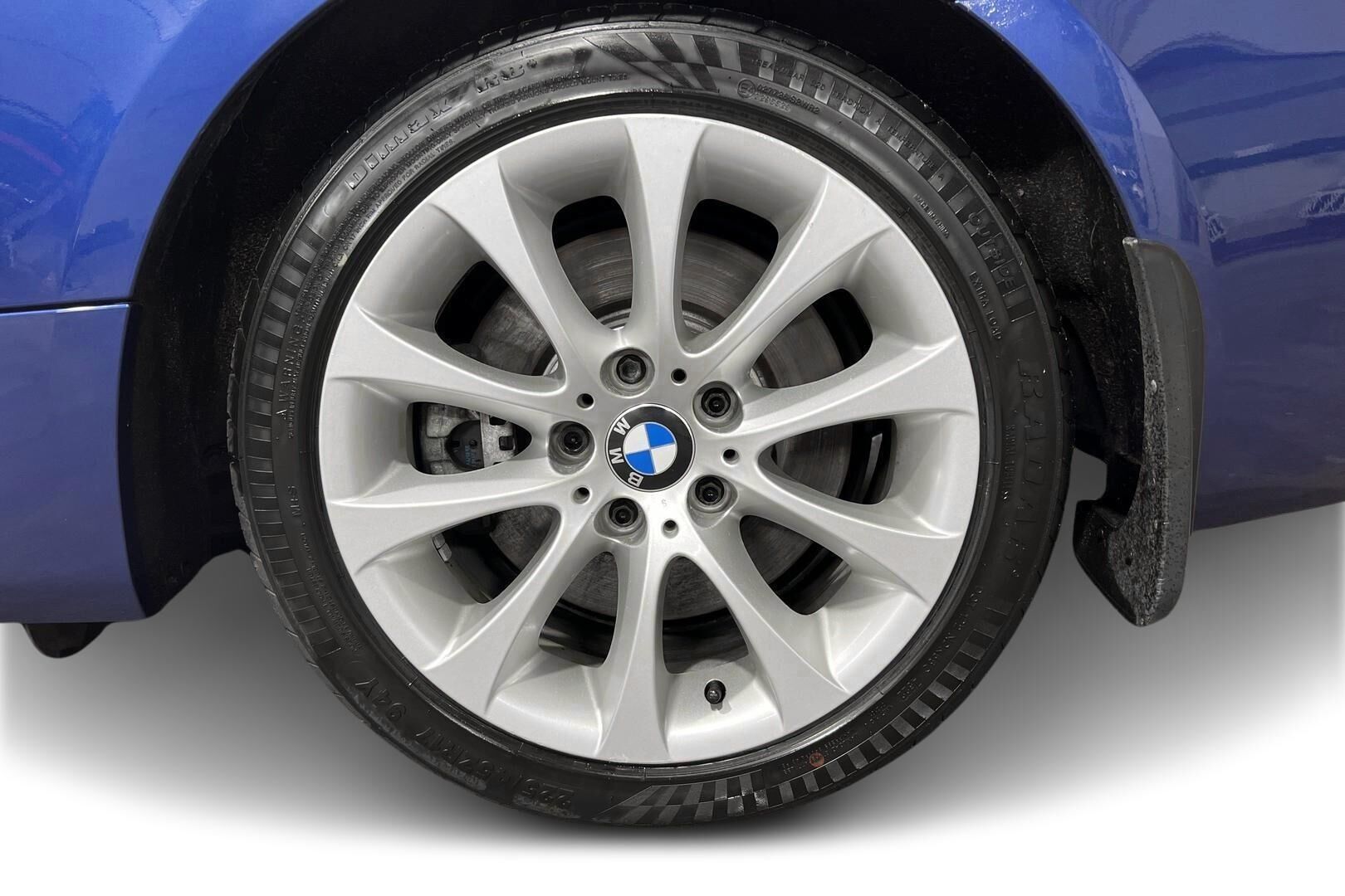 BMW 3-sarja iso kuva 13