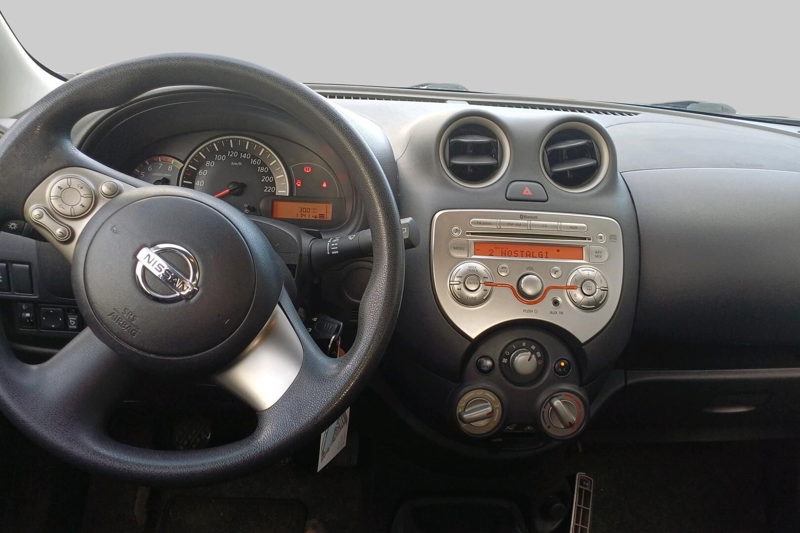Nissan Micra iso kuva 10