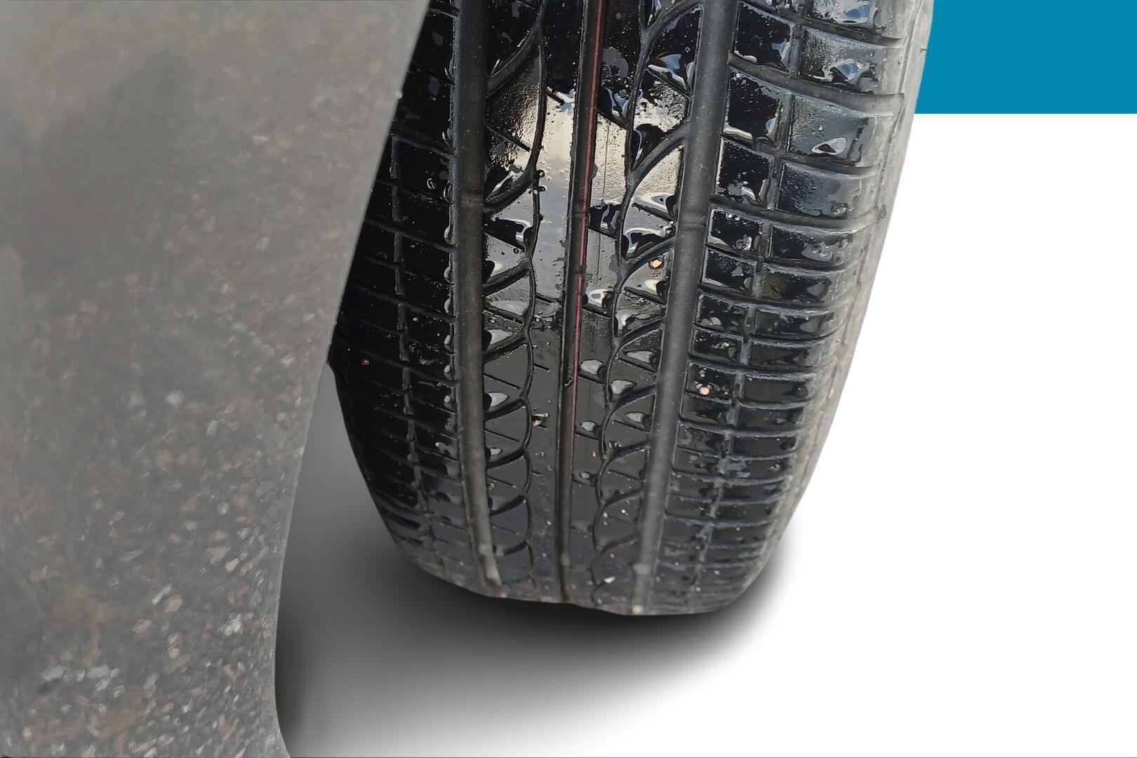 Nissan Micra iso kuva 12