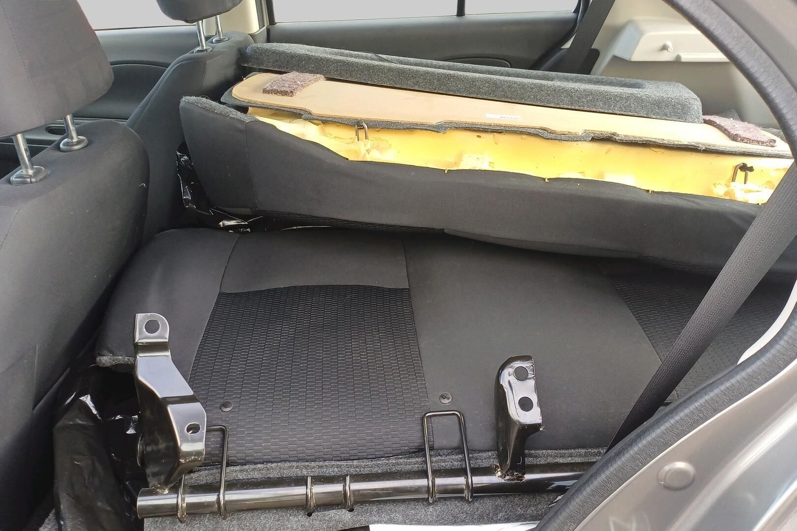 Nissan Micra iso kuva 9