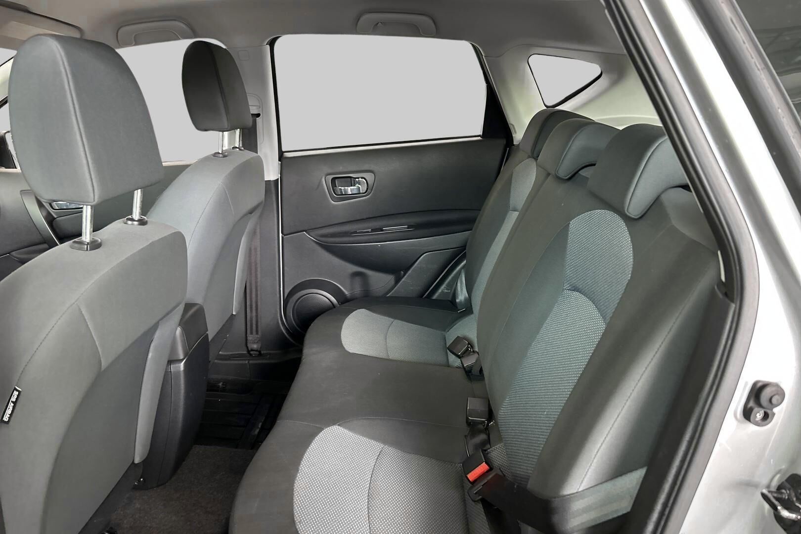 Nissan Qashqai iso kuva 10