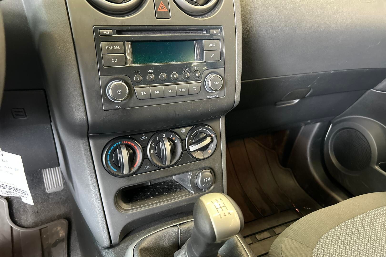 Nissan Qashqai iso kuva 15