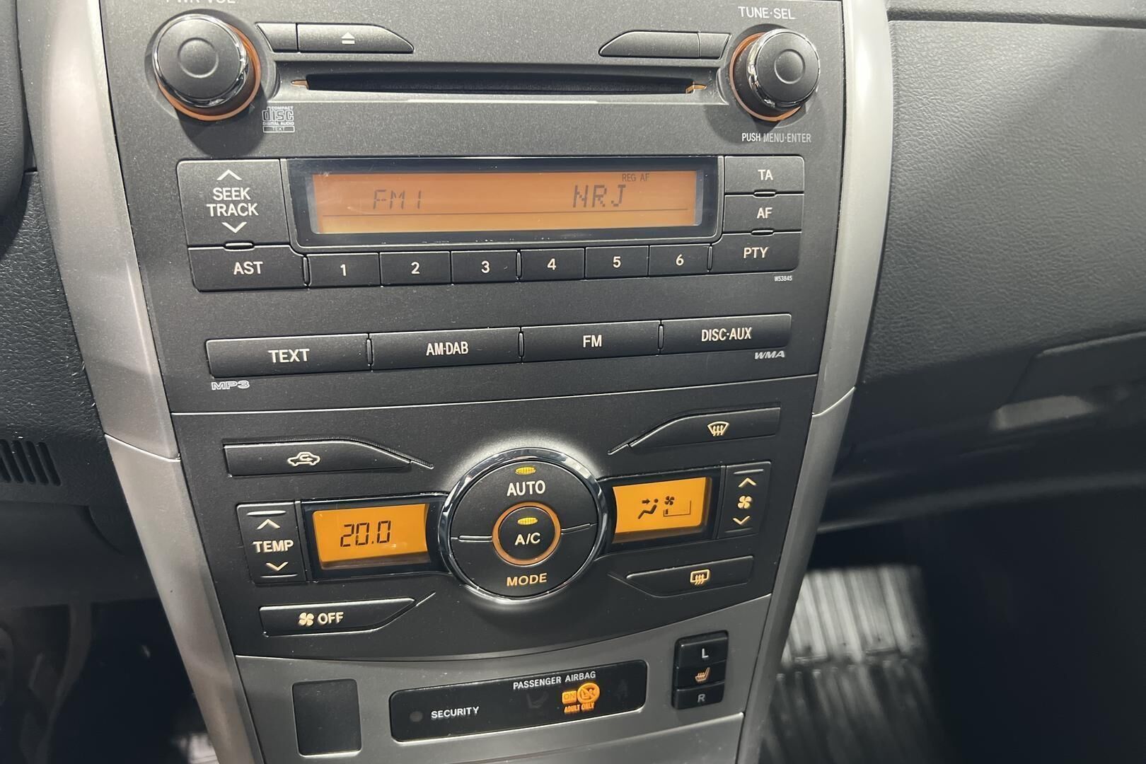 Toyota Corolla iso kuva 17