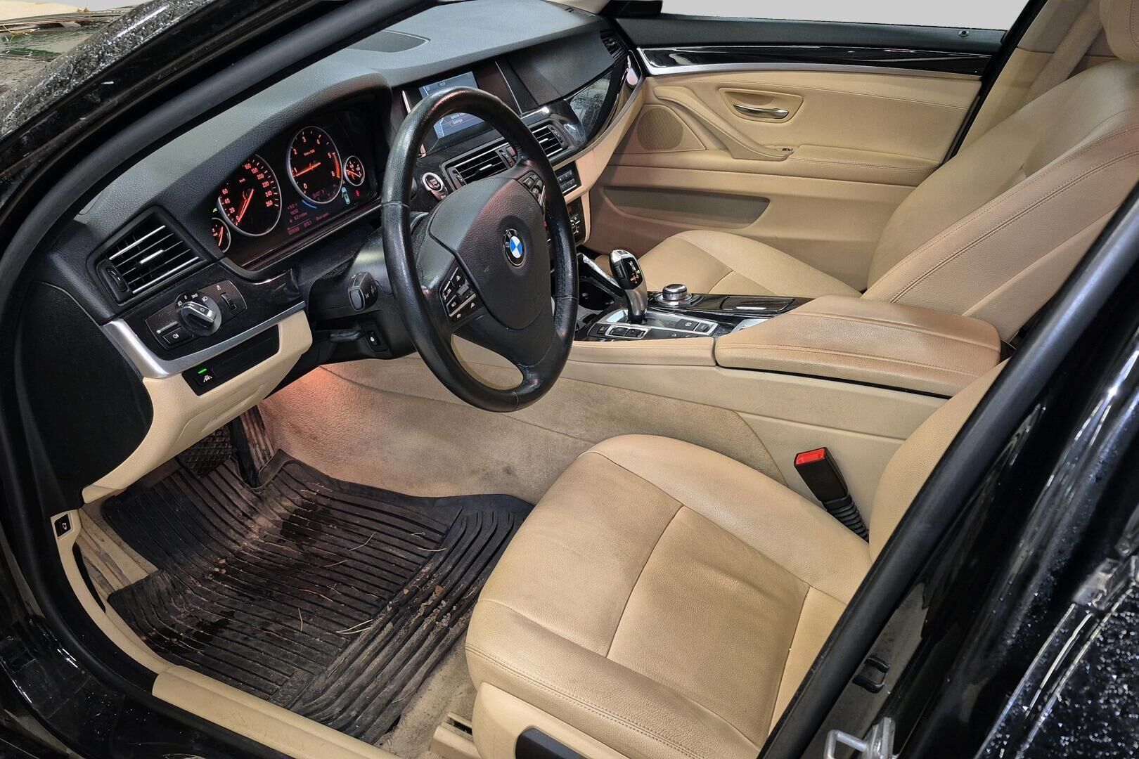 BMW 5-SARJA iso kuva 2