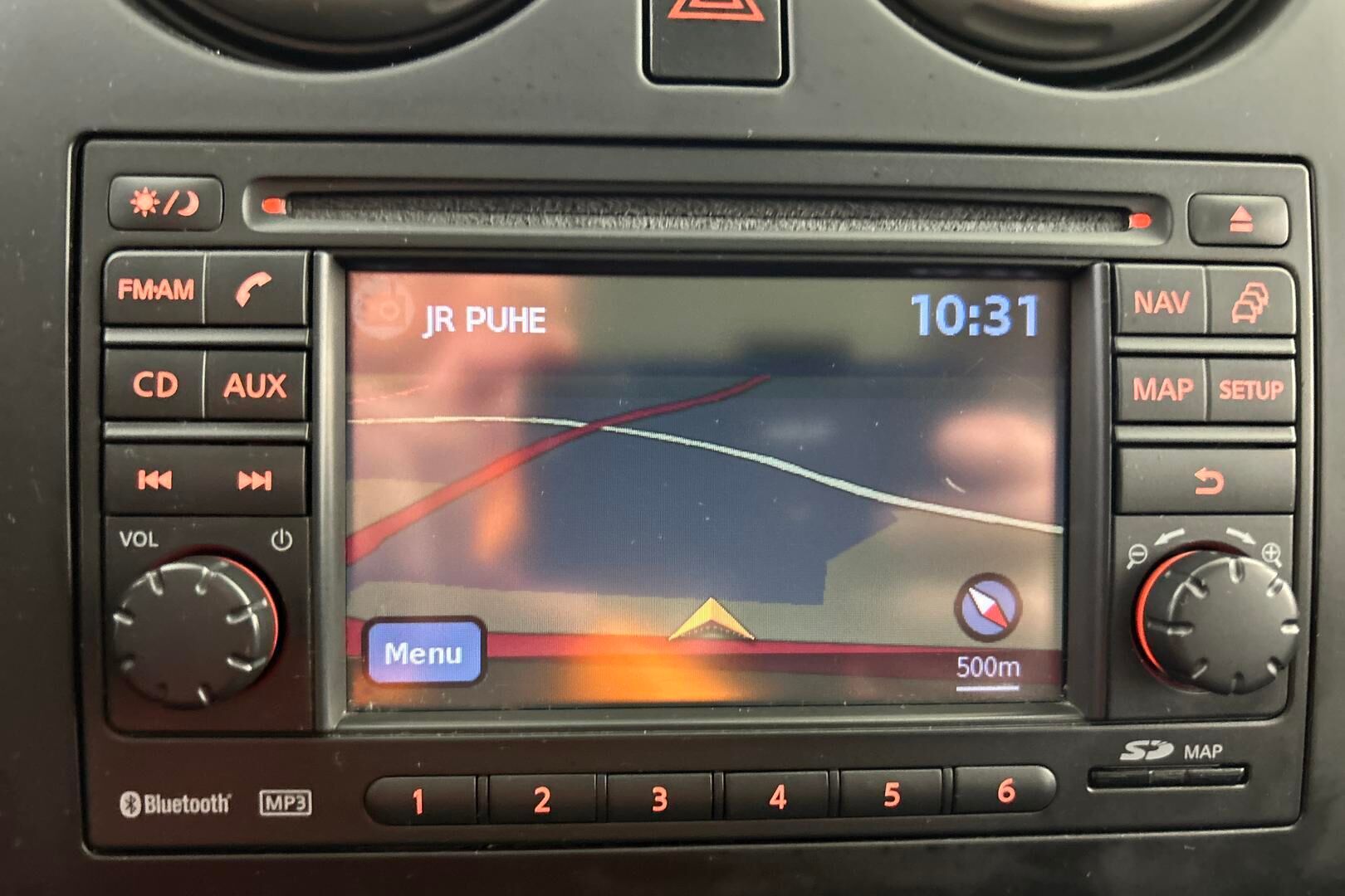 Nissan Qashqai+2 iso kuva 15