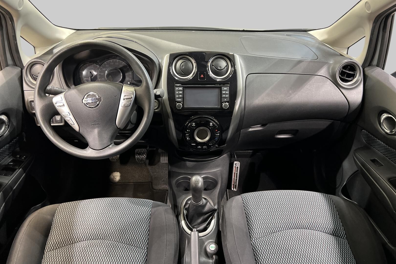 Nissan Note iso kuva 11