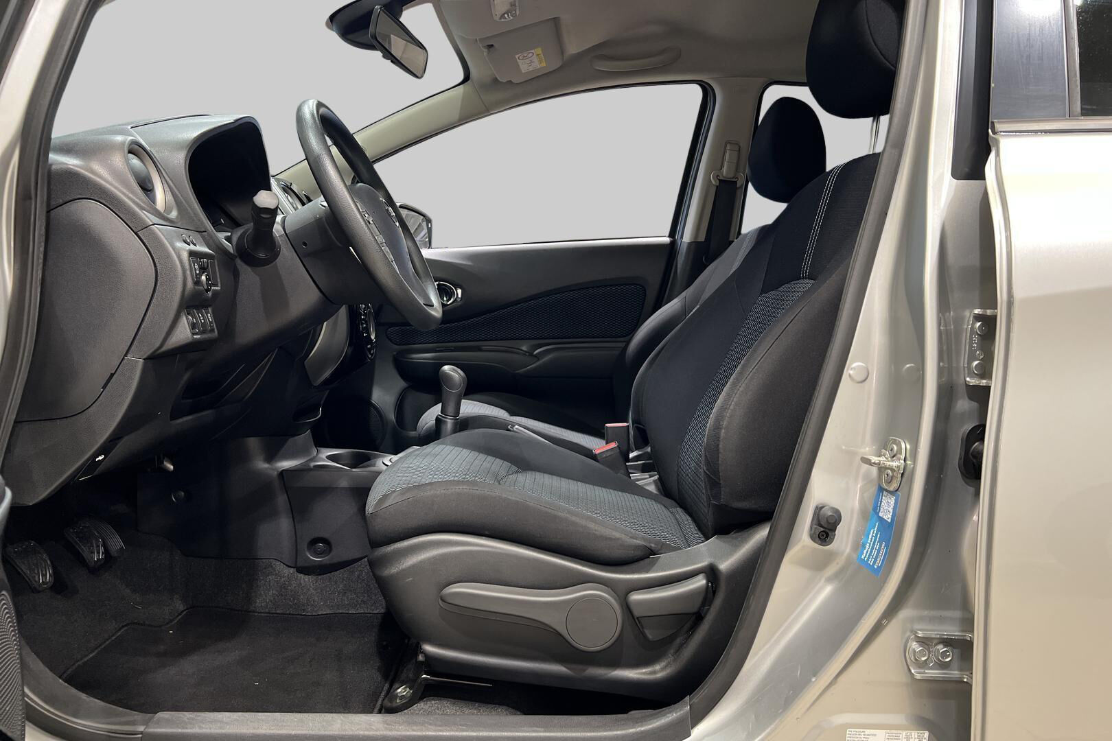 Nissan Note iso kuva 9
