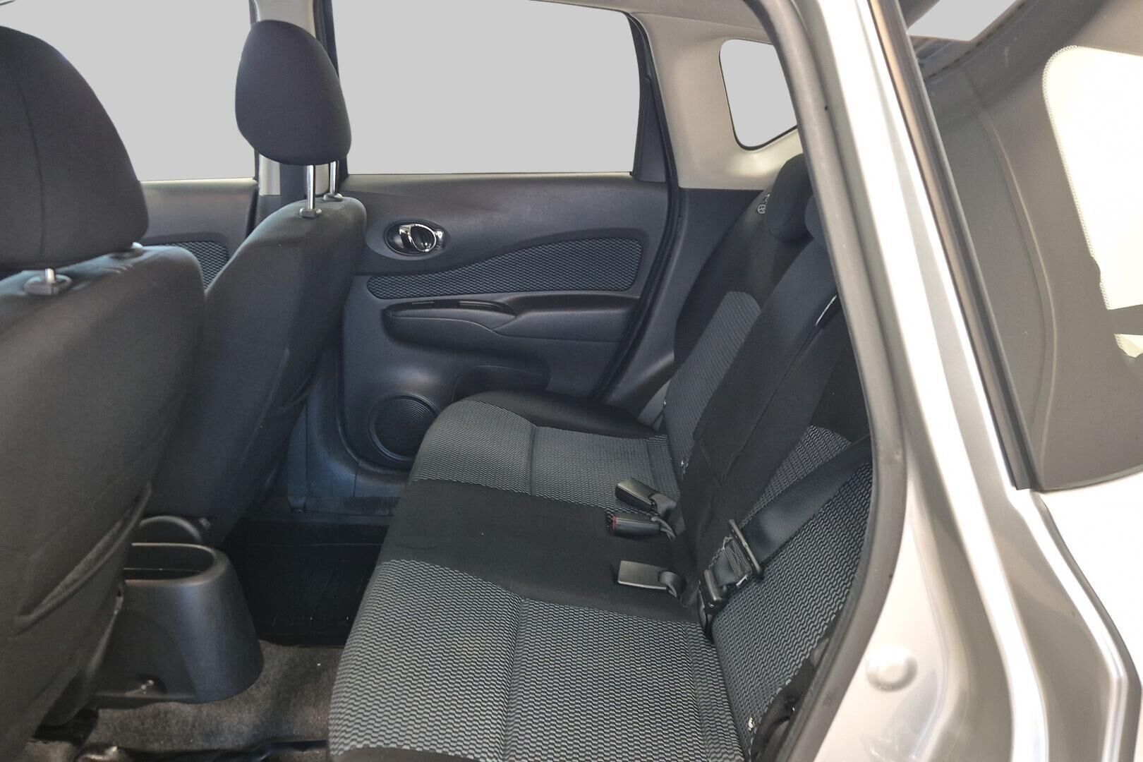 Nissan Note iso kuva 10