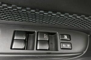 Nissan Note esikatselu 14