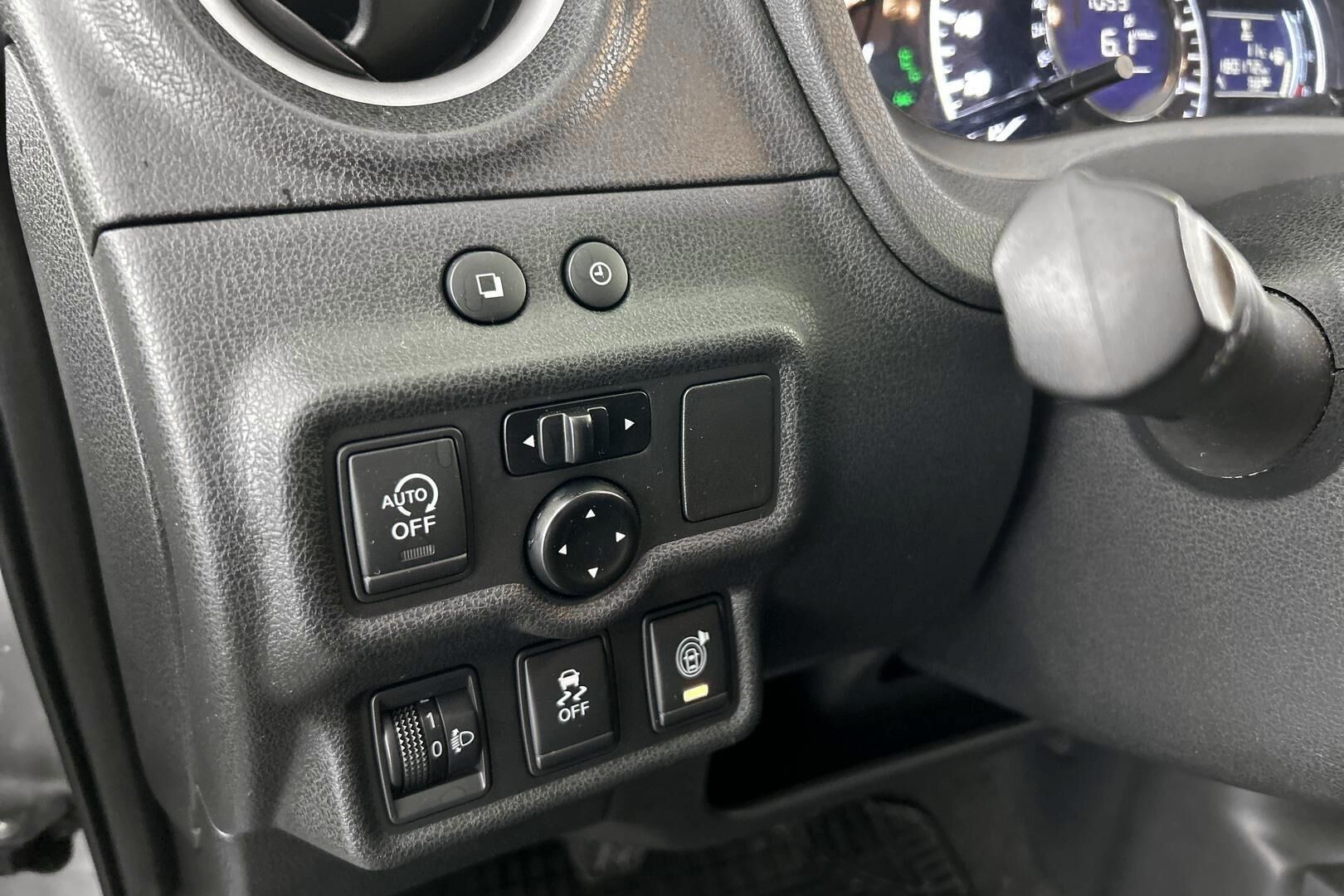 Nissan Note iso kuva 15