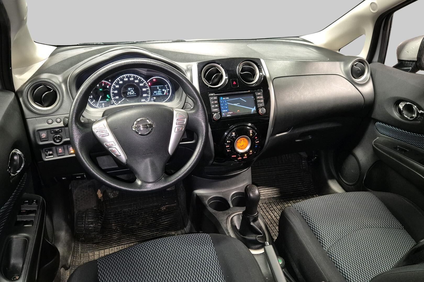 Nissan Note iso kuva 2