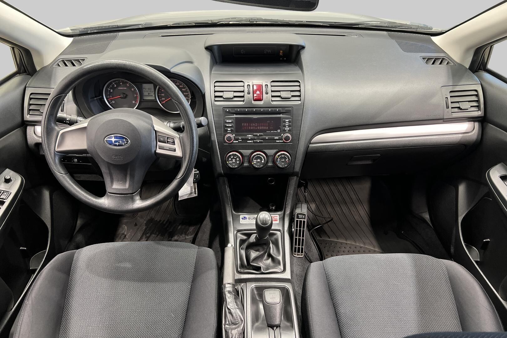 Subaru Impreza iso kuva 11