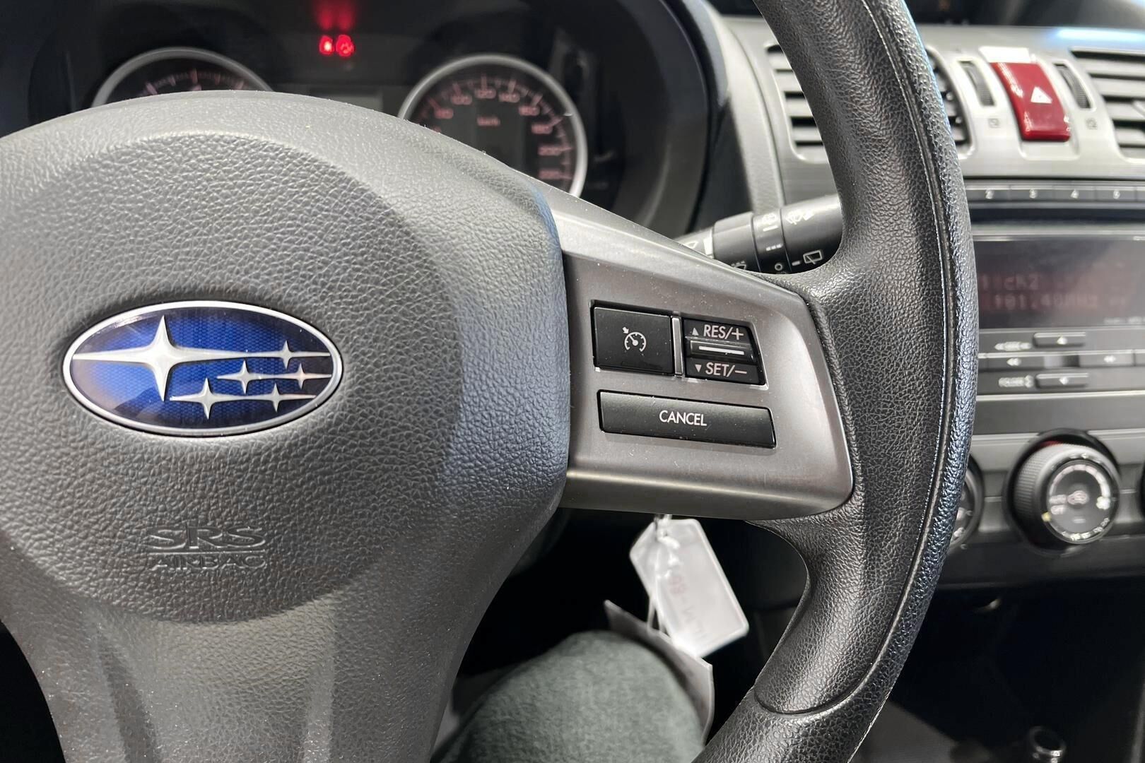 Subaru Impreza iso kuva 19