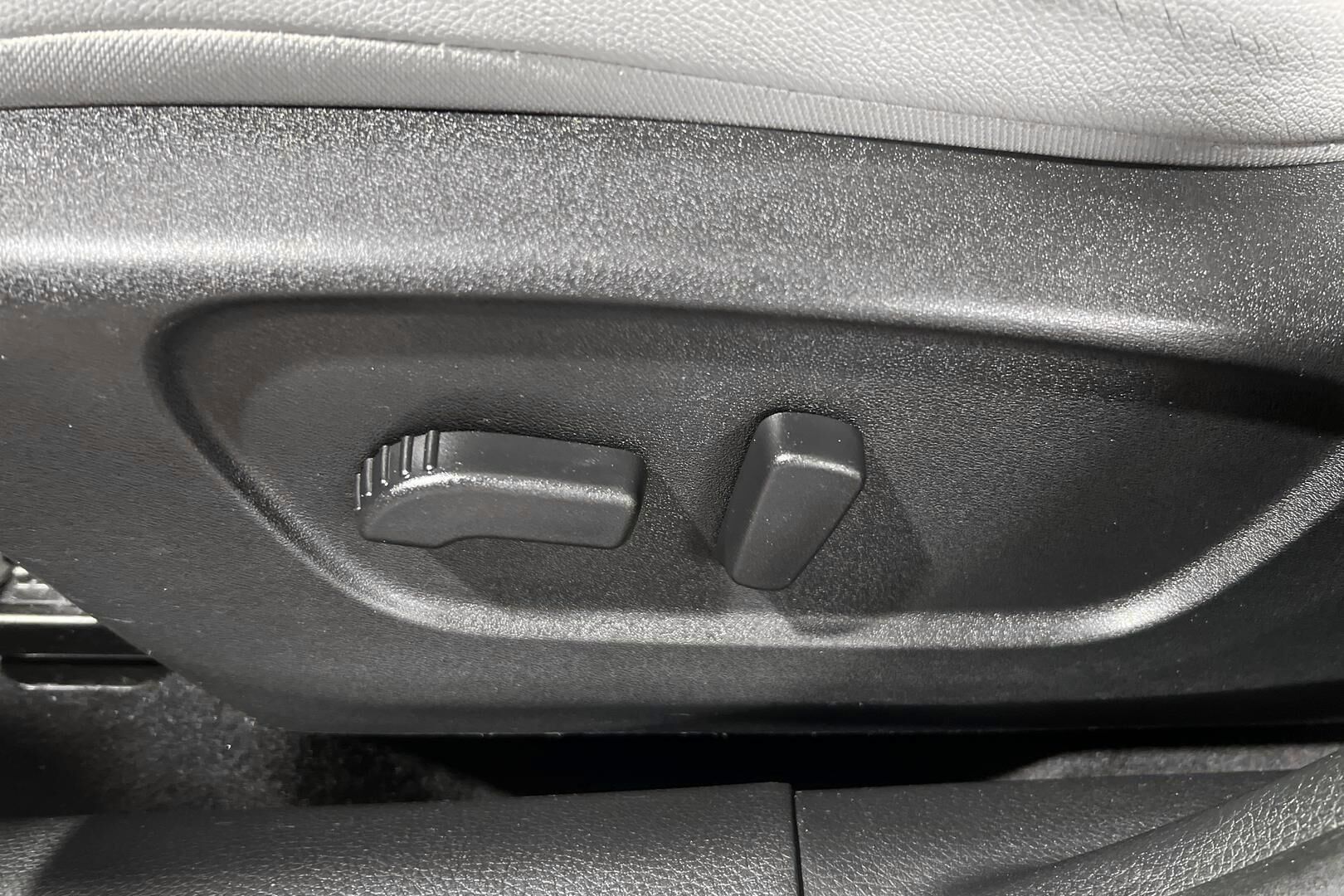 Nissan Qashqai iso kuva 15