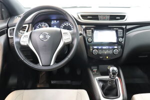 Nissan Qashqai esikatselu 2