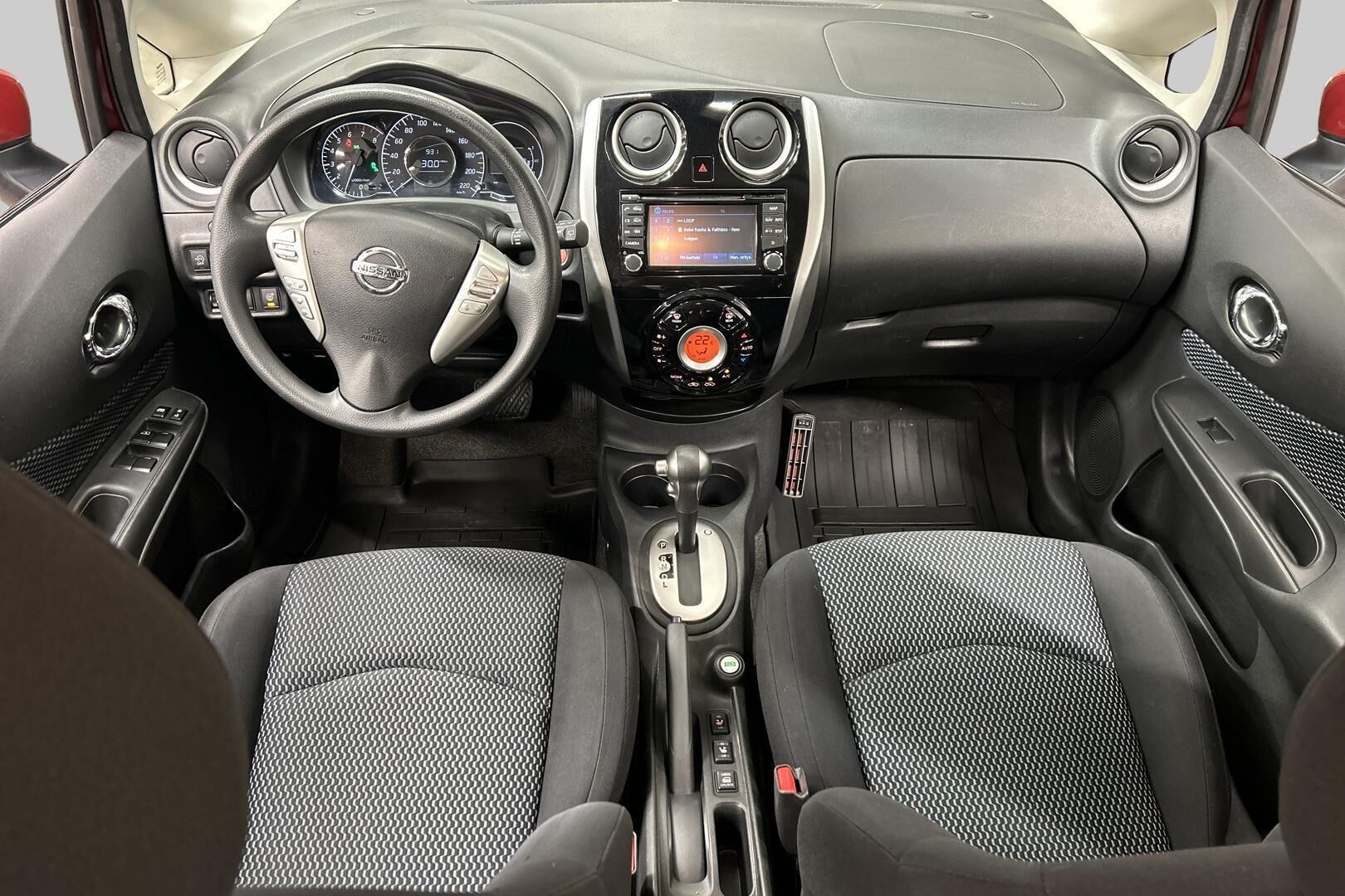 Nissan Note iso kuva 11