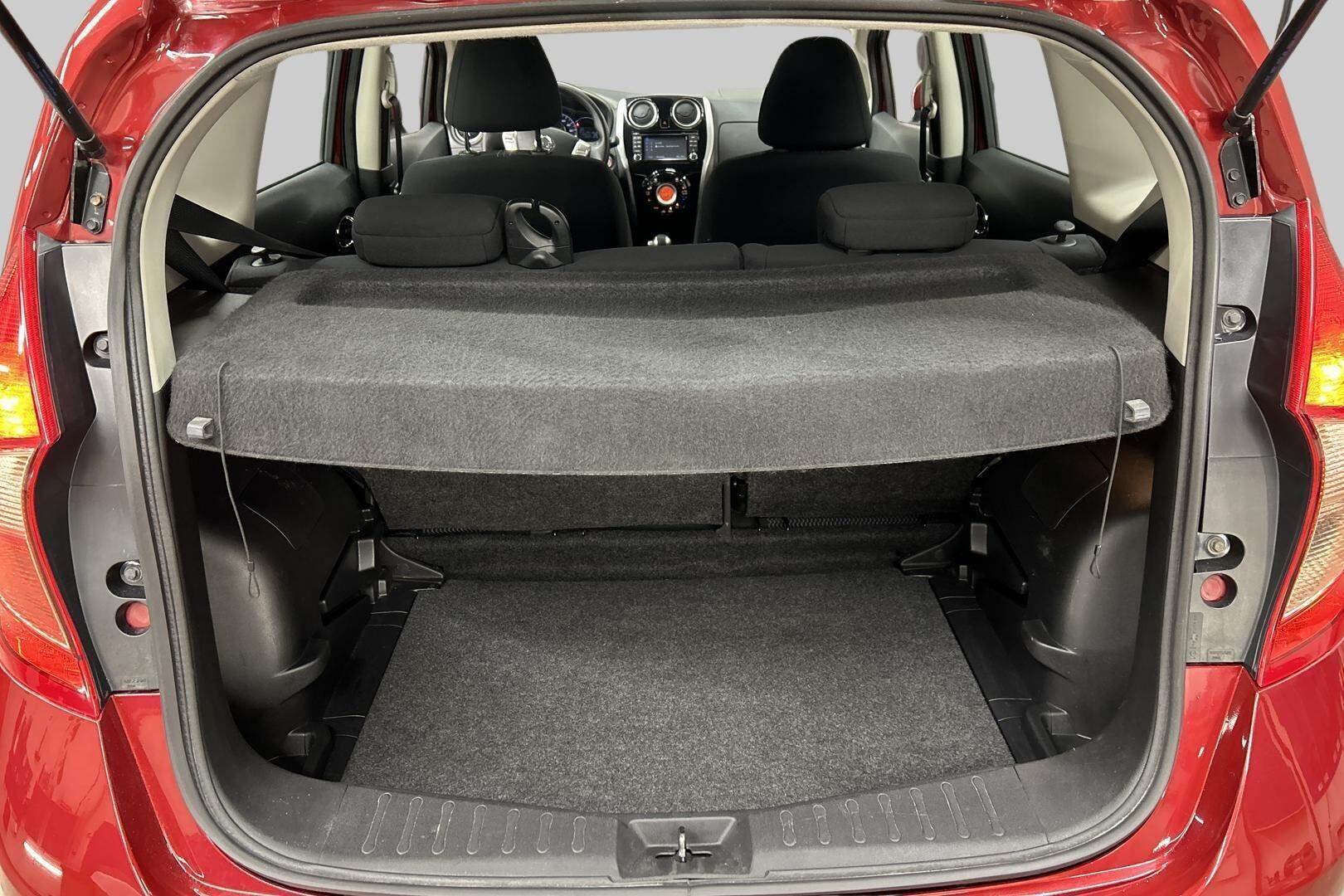 Nissan Note iso kuva 12
