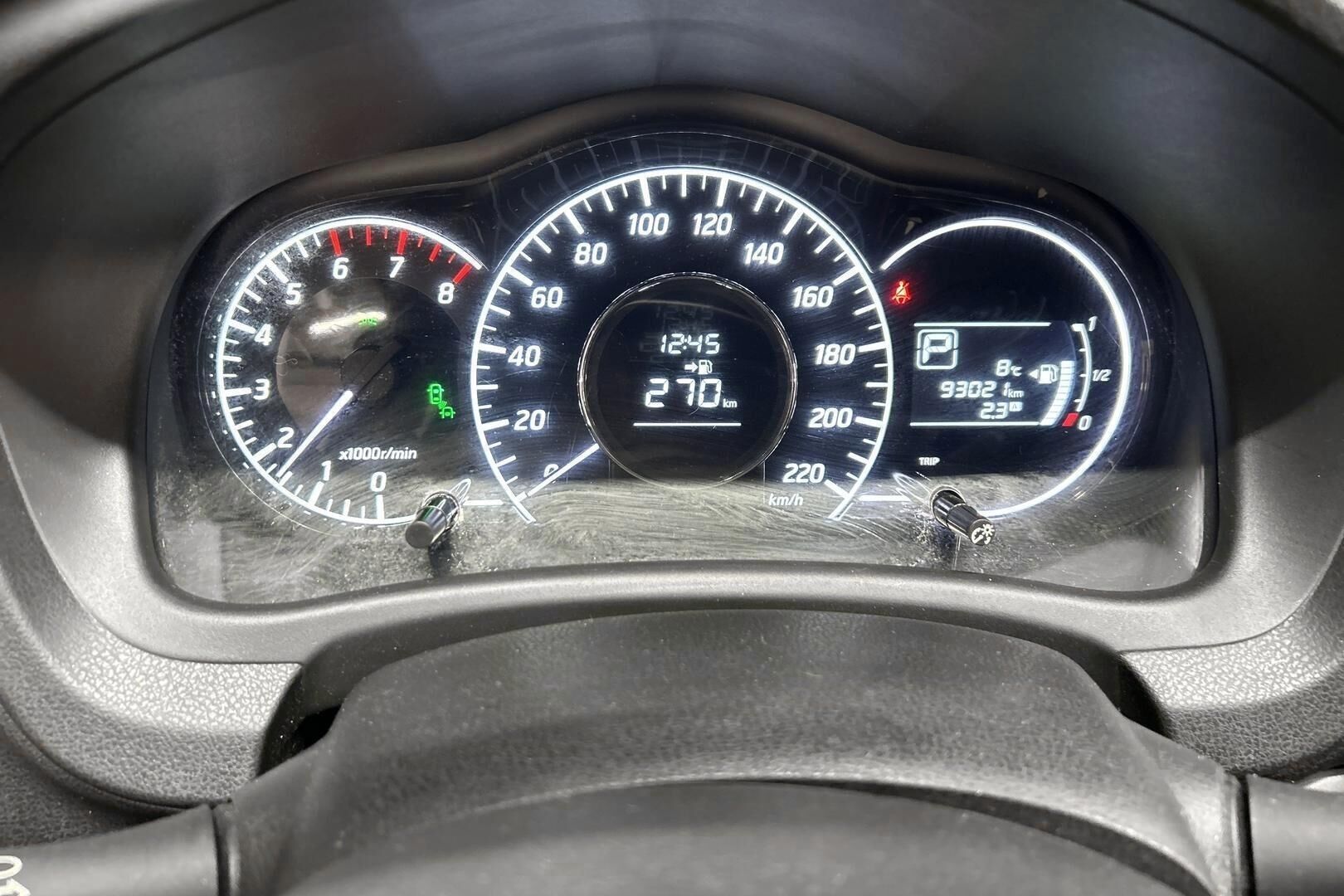 Nissan Note iso kuva 14