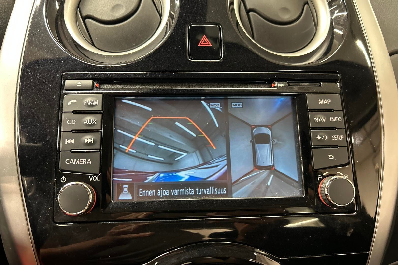 Nissan Note iso kuva 16