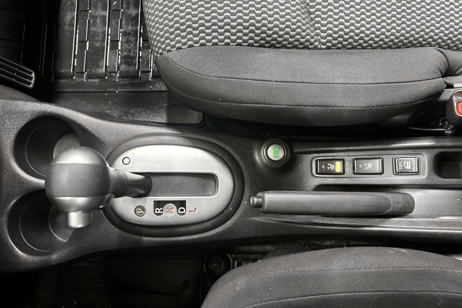 Nissan Note iso kuva 19