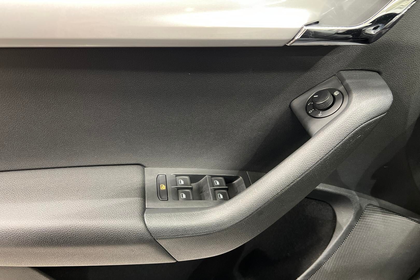 Skoda Octavia iso kuva 18