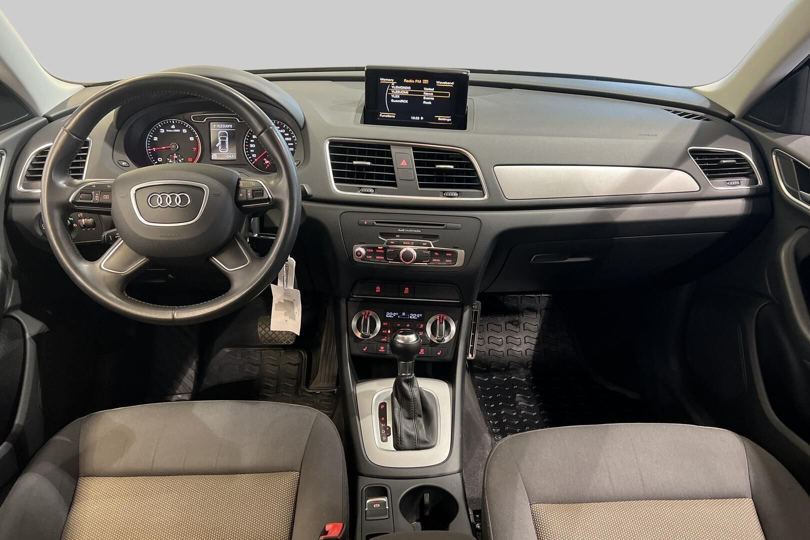 Audi Q3 iso kuva 11