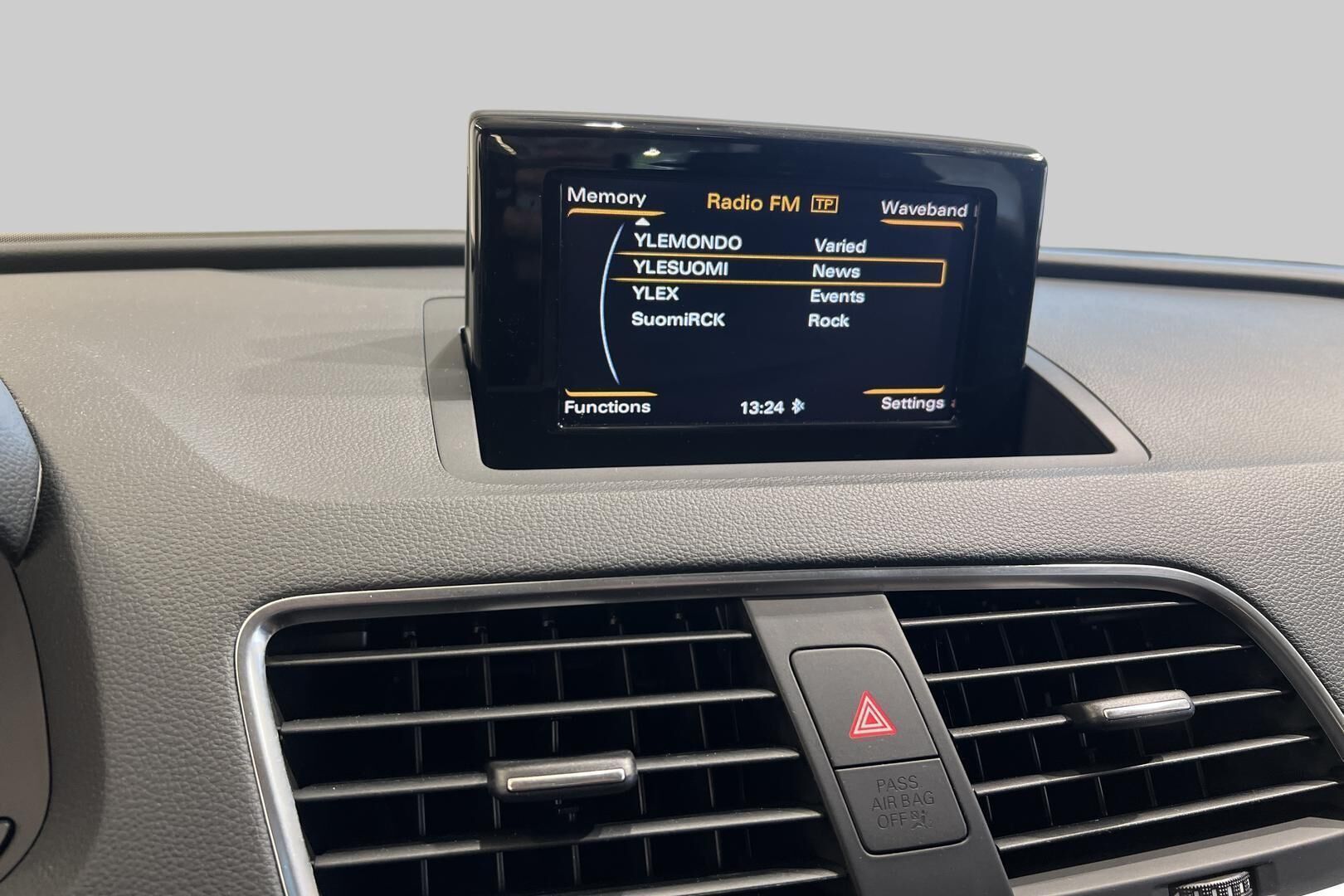 Audi Q3 iso kuva 15