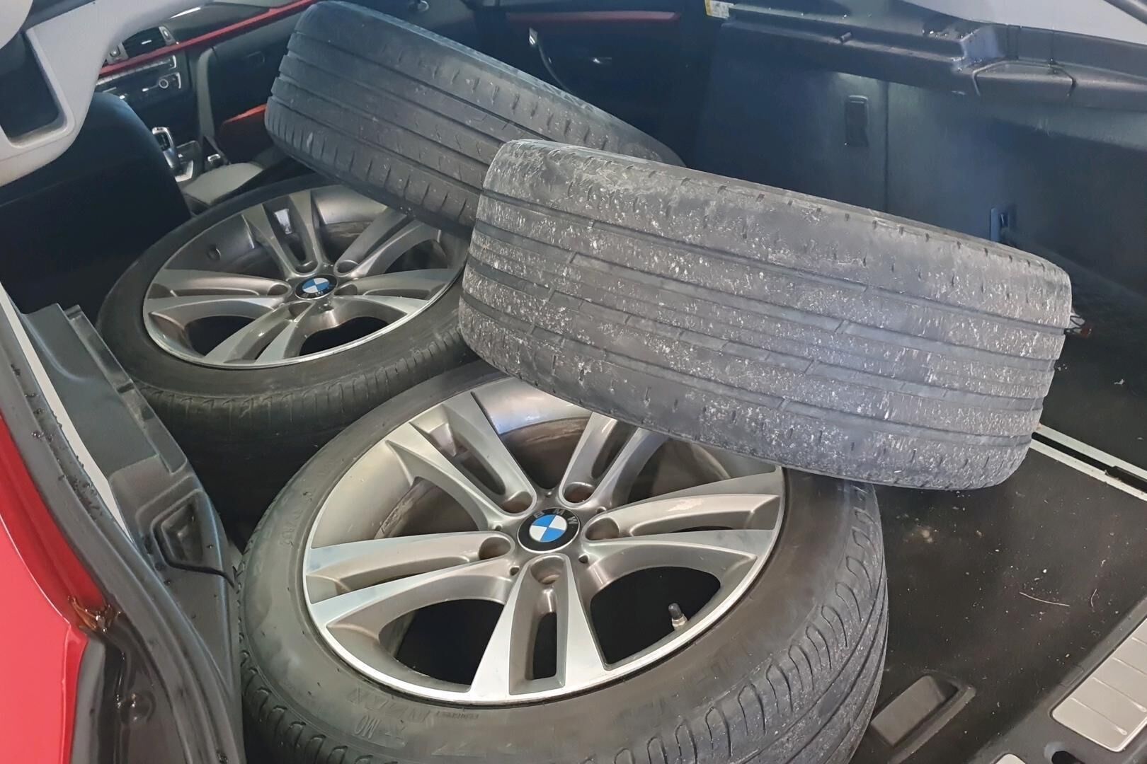 BMW 3-sarja iso kuva 13