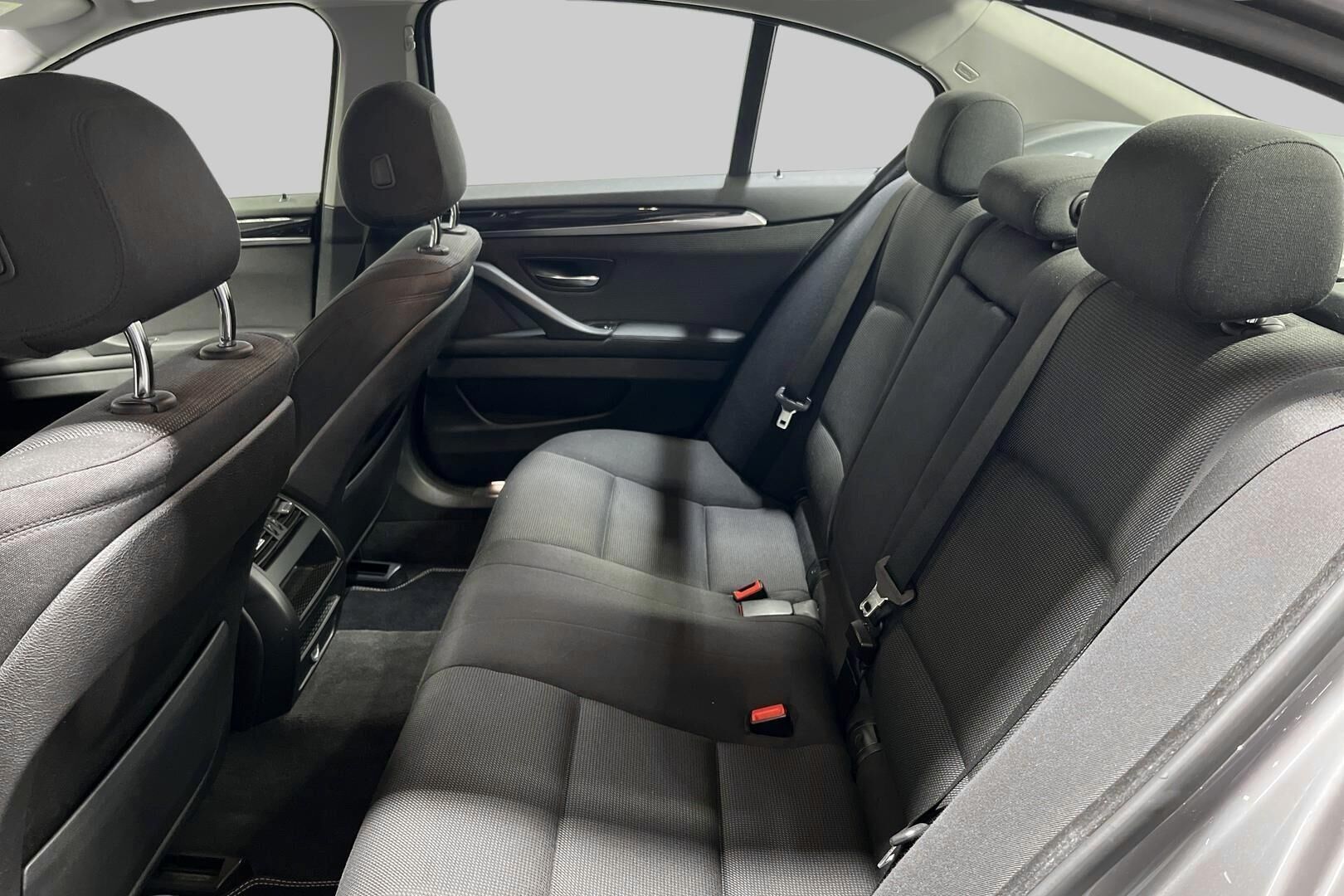 BMW 5-sarja iso kuva 10